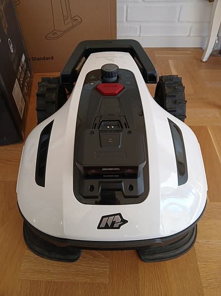 Robotgräsklippare Mammotion YUKA Mini 600 – Med HELT NYTT oöppnat garage! 🏠🌱