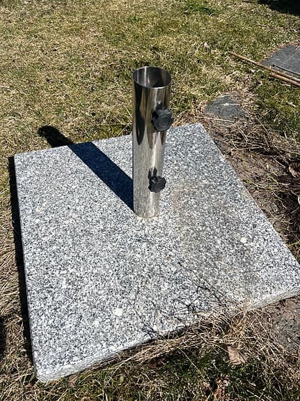 Parasolllfot granit med rostfri stålrörshållare
