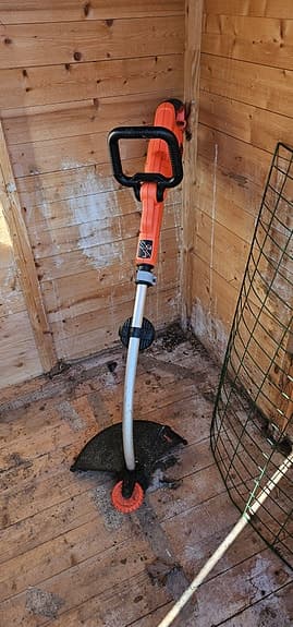 Black+Decker grästrimmer 33 cm orange