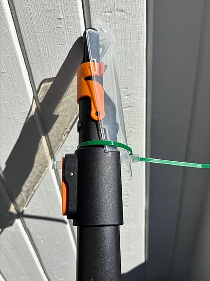 Teleskopskaft 4 m + grensåg (kurvsåg) Fiskars