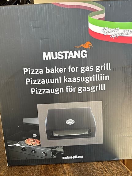 Mustang pizzaugn för gasolgrill