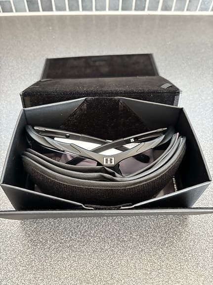 Bliz Matrix sportglasögon svart med utbytbara linser