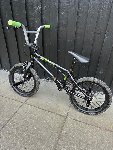 BMX-cykel barn, svart med svarta pegs, PRO 16”