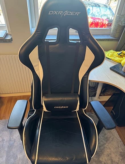 DxRacer Gamingstol svart/vit
