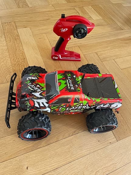 Fjärrstyrd bil monstertruck med sändare