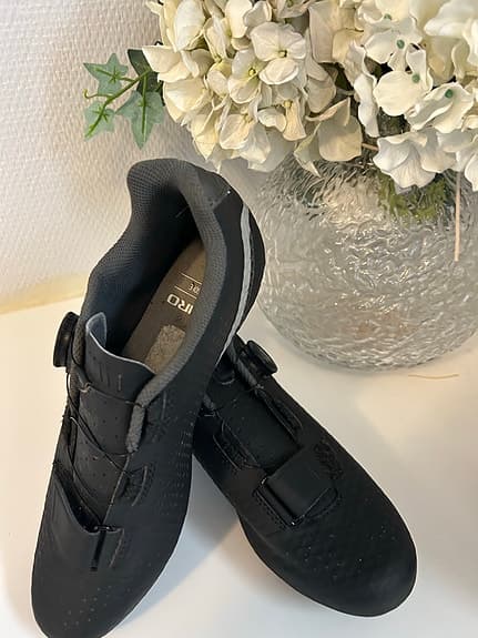 Giro Privateer cykelskor svart storlek 39 landsväg Vätternrundan