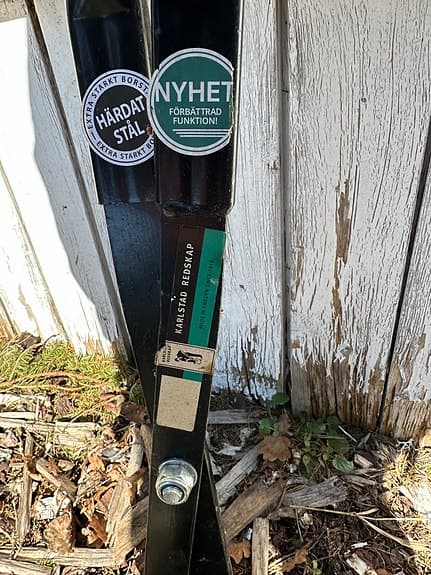 Plintspade att gräva gropar till staket ,  i härdat stål, svart.