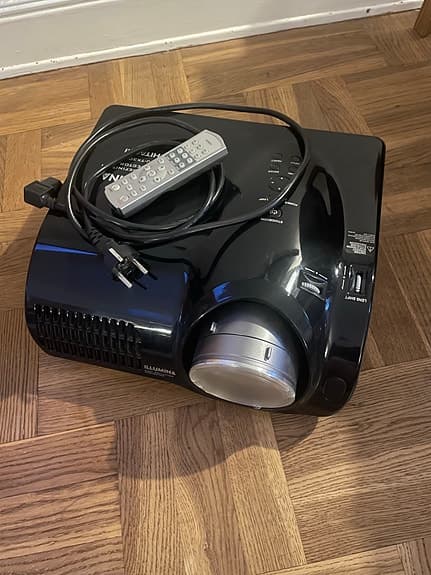 Projektor Hitachi Illumina PJ-TX300