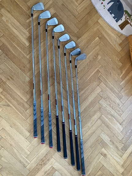 Golfklubbor Titleist AP1 716 KBS Tour 90 S Skaft Golf Pride Grepp