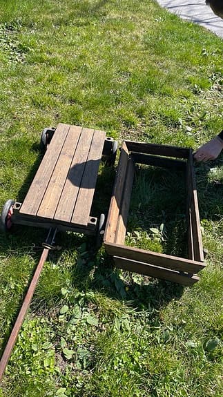 Trävagn med avtagbara sidor brun