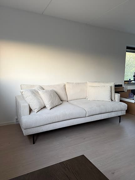 4-sits Menard soffa nyskick
