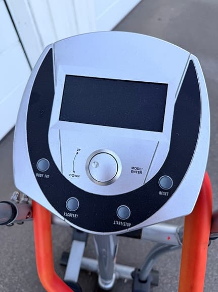 Crosstrainer med träningsdator svart/grå/orange