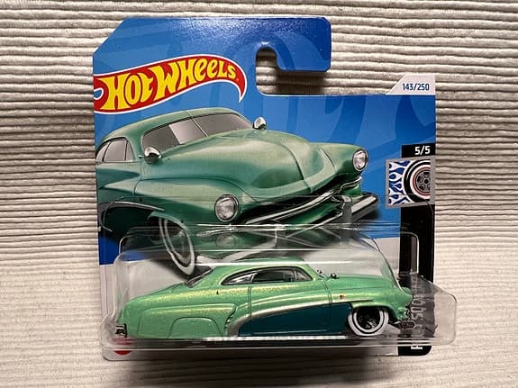 Hot Wheels Hirohata Merc leksaksbil grön