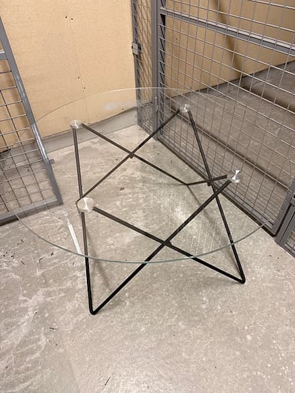 Soffbord glasrund metallstativ svart