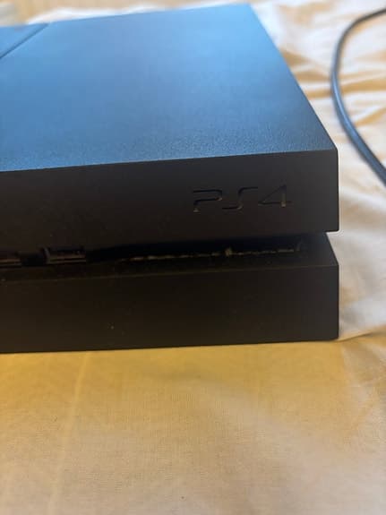 Sony Playstation 4 spelkonsol svart med handkontroll