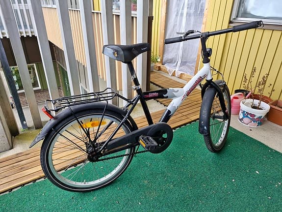 Barncykel 20 -  Svart