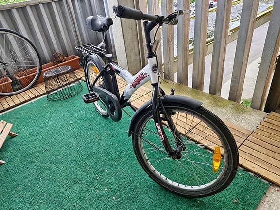 Barncykel 20 -  Svart