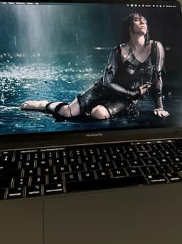 Apple MacBook Pro 16-tums laptop 2019 grå