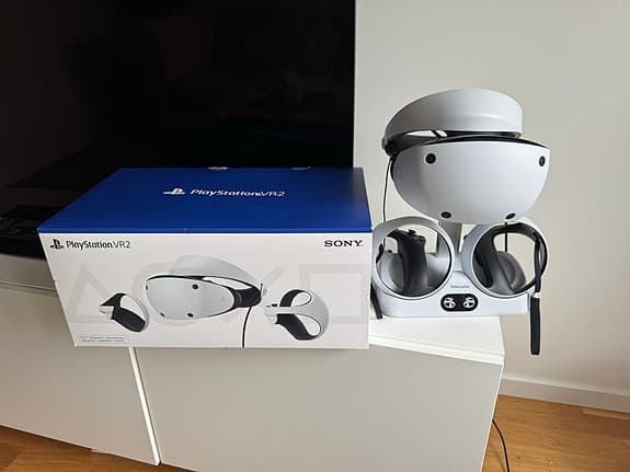 Sony Playstation VR2 VR-headset vit med laddningstation