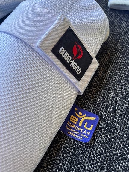 Budo-Nord arm&benskydd vit ST L