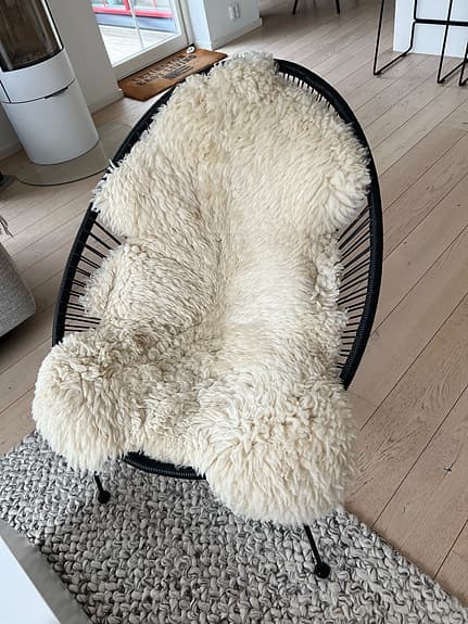 2 st loungestolar från ILVA – svarta