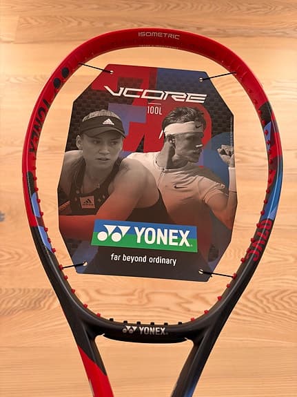 Yonex Vcore 100L tennisracket 280 g röd