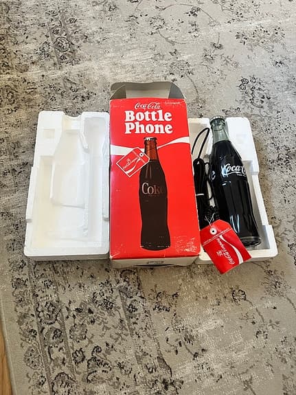 Coca-Cola Bottle Phone fast telefon svart