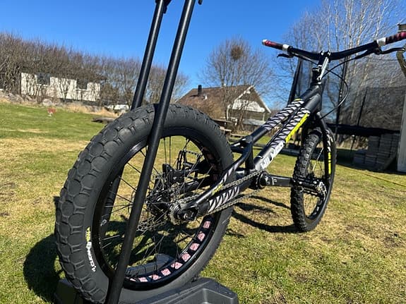 Trialcykel Jitsie 920