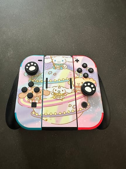 Nintendo Switch i toppskick + extra Joy-Cons & Mario Party