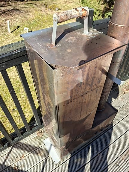 Badtunna, vedeldad kamin inkl pump.