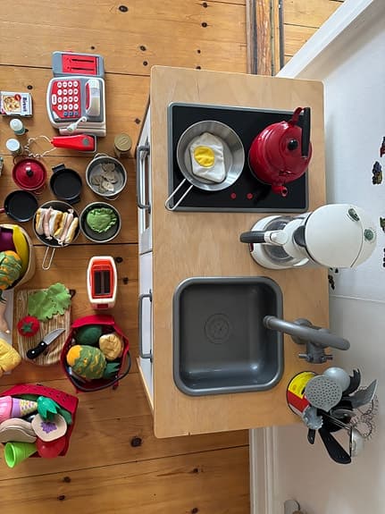 IKEA DUKTIG kök med massa roligt tillbehör