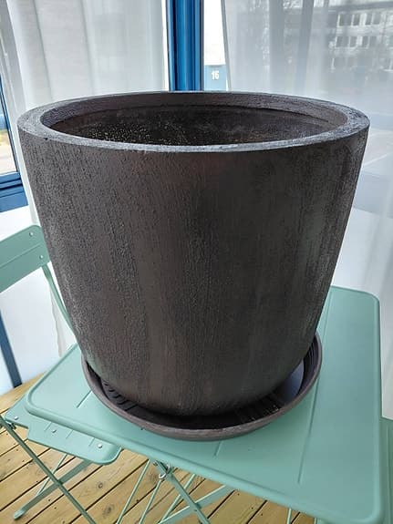 Modern blomkruka – Stor, robust och vädertålig