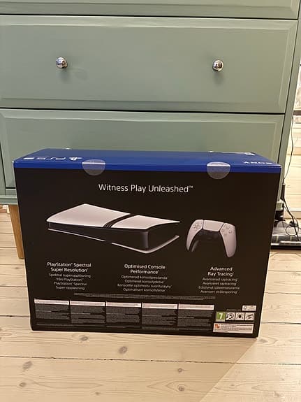 Oöppnad Playstation 5 Pro 2025