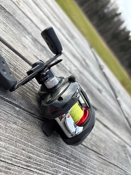 Vertikal spö från Berkley och Baitcaster rulle från Abu Garcia.