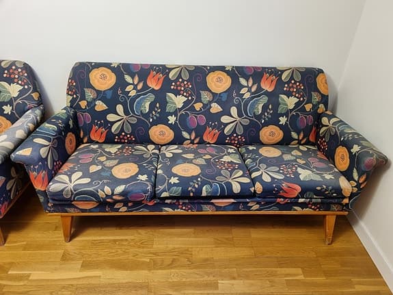 Mindre soffa och fåtölj retro vintage 50-tal teak