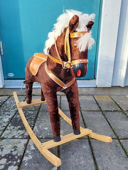Gung häst i plysch