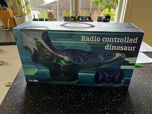 Radiostyrd dinosaurie