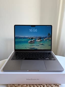Apple MacBook Air M2 2022 8/256gb