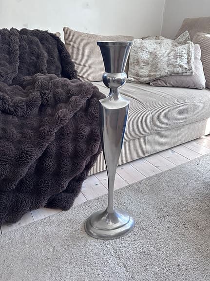 Massiv ljusstake av golvmodell i silverfärgad metall ⭐️