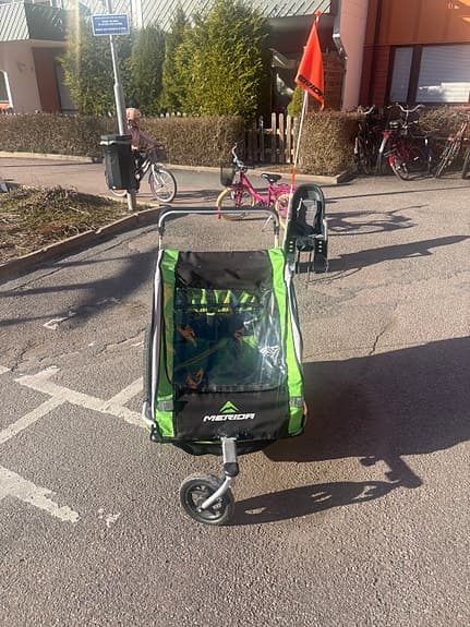 Cykelvagn- Joggingvagn Merida