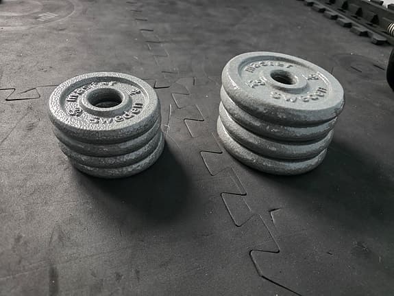 Viktskivor gjutjärn 1,25 kg och 0.5 kg