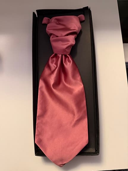 Liljewall Design kravatt med näsduk rosa man