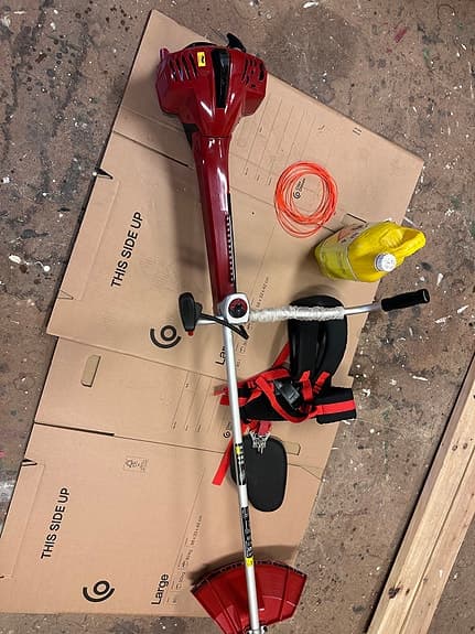 Bensindriven Röjsåg/grästrimmer 1,3 KW  45 cm