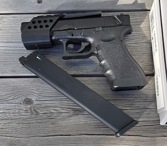 Airsoftpistol Glock 18C GBB