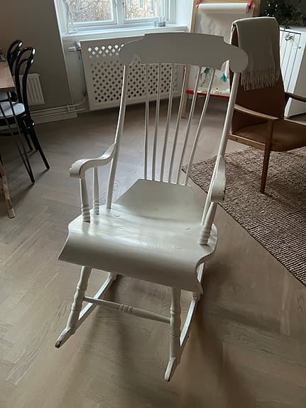 Antique Wooden Rocking Chair / Vintage Gungstol