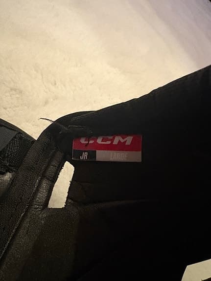 CCM axelskydd FT6 PRO jr Large