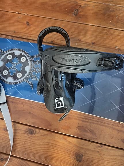 Snowboard + Burton bindningar