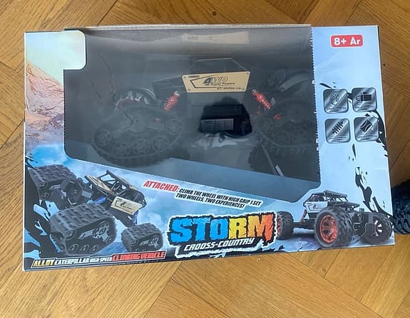 Radiostyrd terrängbil “Storm Cross-Country” – ny i kartong