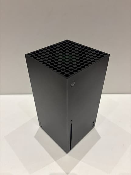 Xbox Series X – Mycket bra skick – Kan hämtas idag