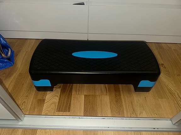 Steppbräda svart blå